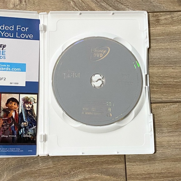 Disney TinkerBell A tinker bell Disney Fairies Movie DVD & The Aristocats DVD - Picture 9 of 15
